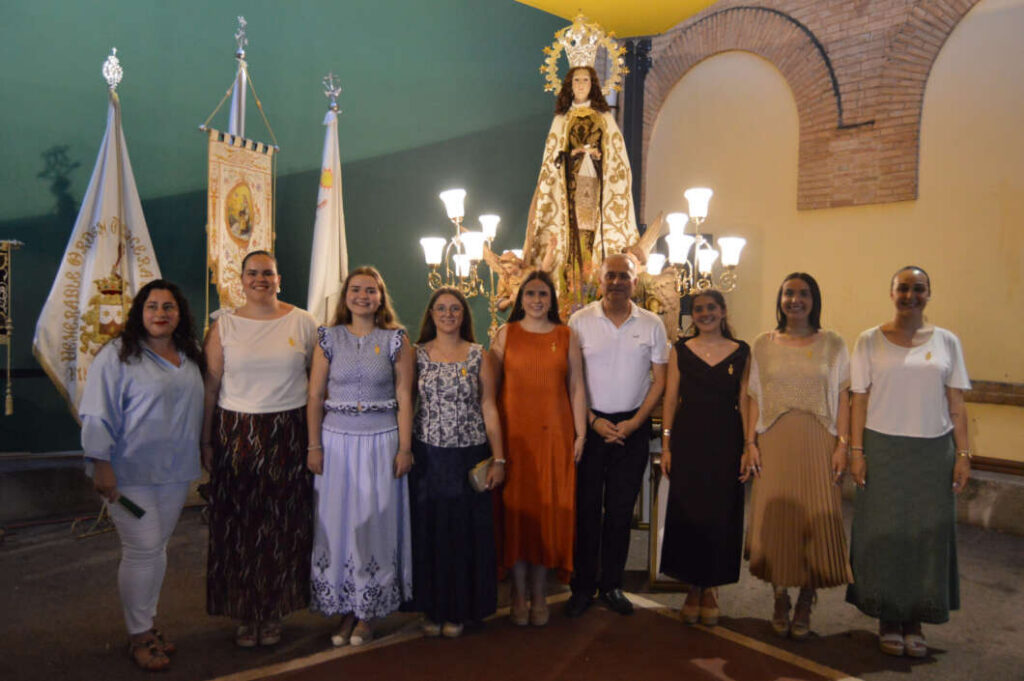 Vila-real commemora la festivitat de la Mare de Déu del Carme amb la tradicional processó i el Cant de la Carxofa