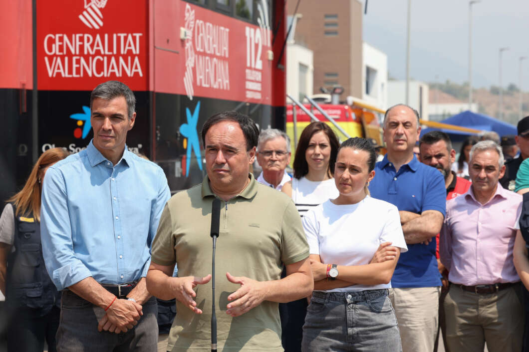 La Generalitat analiza el aire y el agua para garantizar un regreso seguro a los evacuados