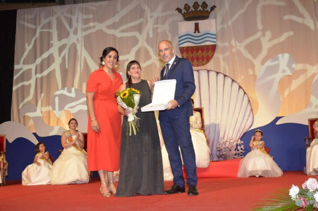Moncofa corona a Alicia Pedrós como reina de las Fiestas Patronales de Santa María Magdalena 2026