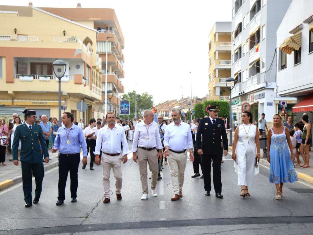 Moncofa celebra el tradicional Desembarco de Santa María Magdalena en la playa del Grao