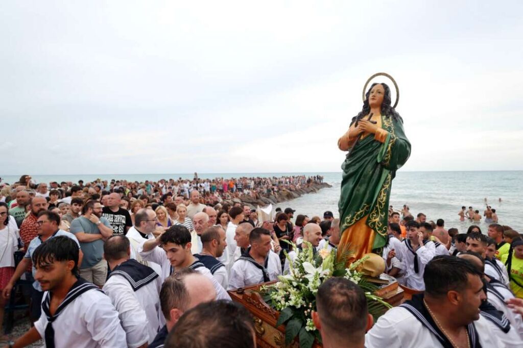 Desembarcament de Santa Maria Magdalena en Moncofa