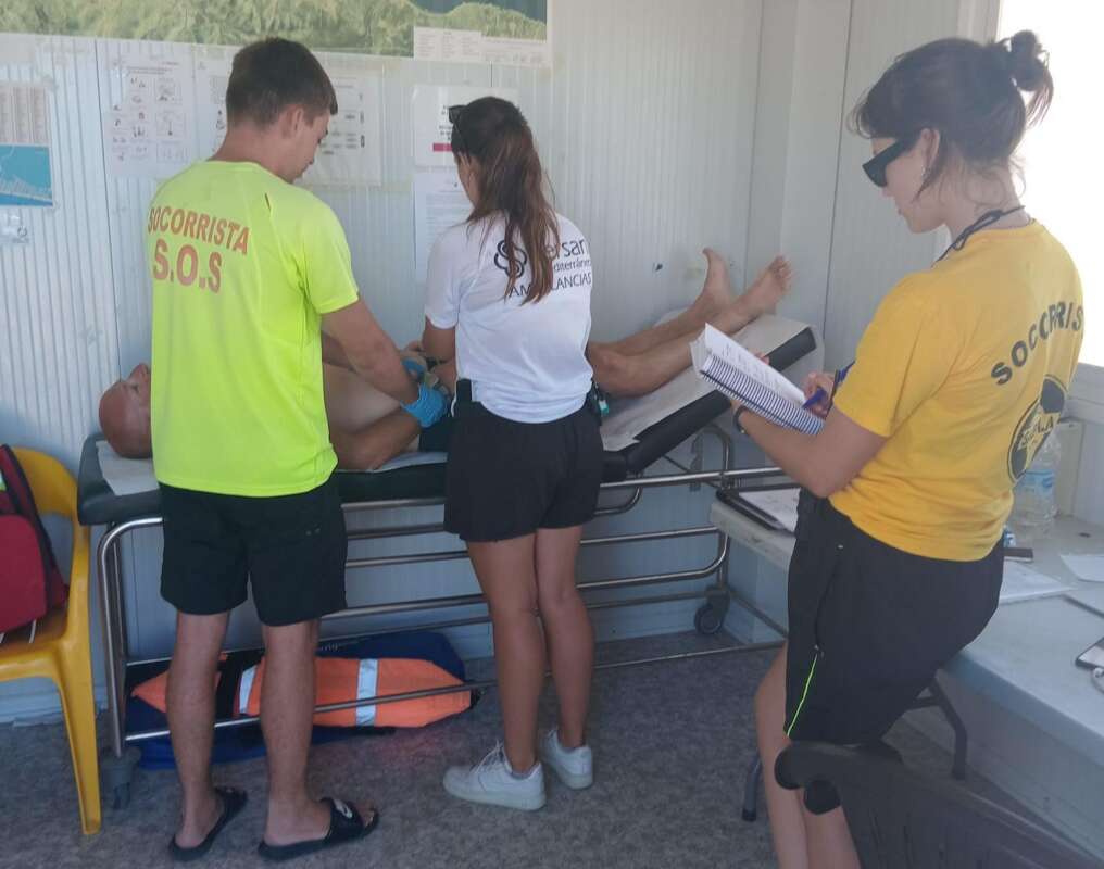 El socorrismo de Peñíscola realiza 274 asistencias en las playas durante junio