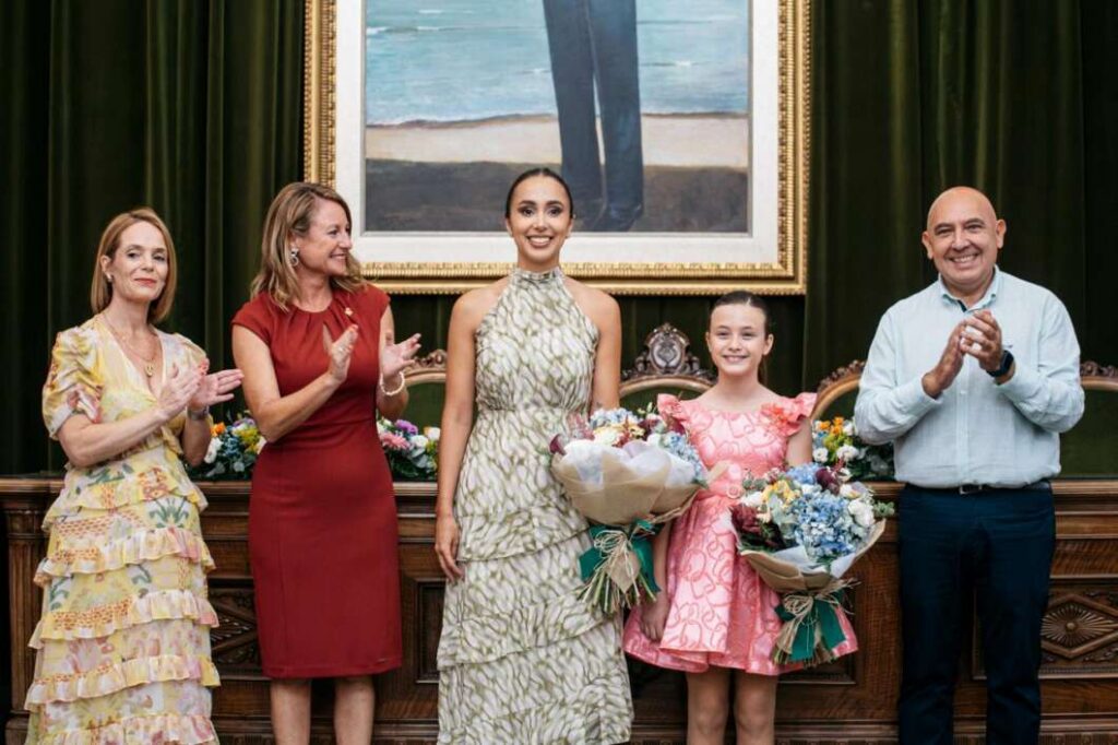 recepción oficial reinas de las fiestas 2027