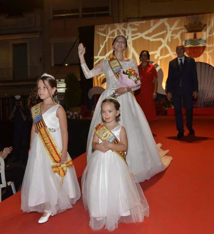 Moncofa corona a Alicia Pedrós como reina de las Fiestas Patronales de Santa María Magdalena 2026