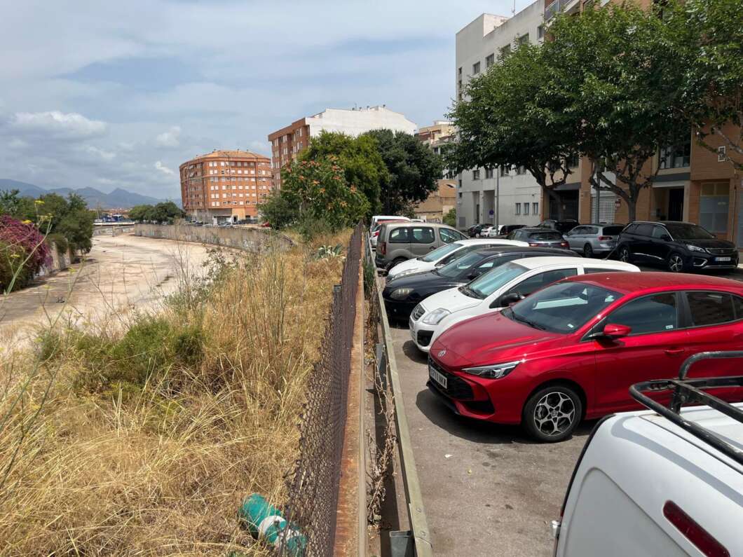 El PSPV exigeix la neteja urgent del Riu Sec per l'alt risc d'incendi