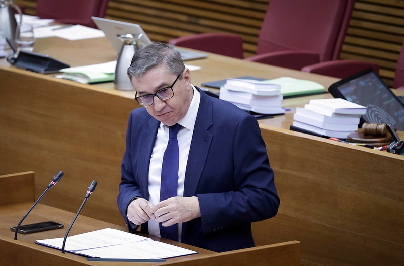 El Consell rebaixa l'IRPF autonòmic per a beneficiar 2,7 milions de valencians