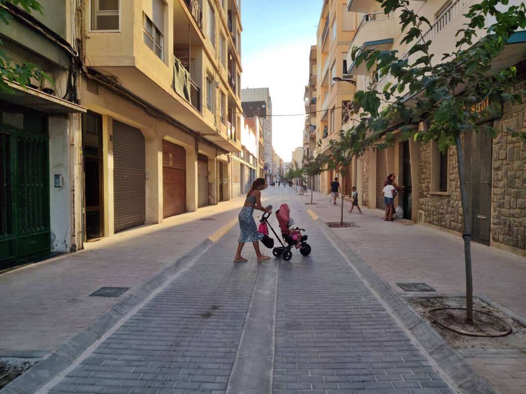 Vinaròs reabre al tráfico la calle San Pascual tras su remodelación