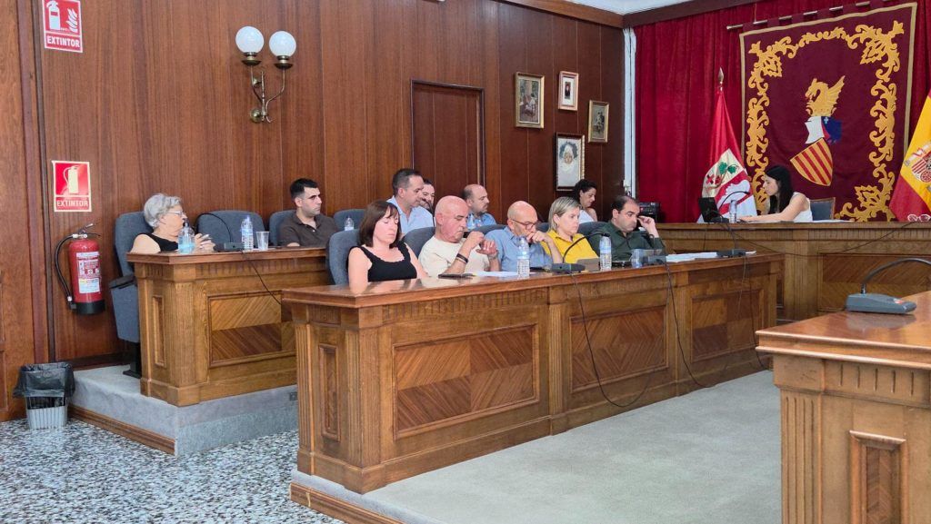 Vinaròs aprueba ampliar el presupuesto para relanzar la reforma de la plaza Primero de Mayo