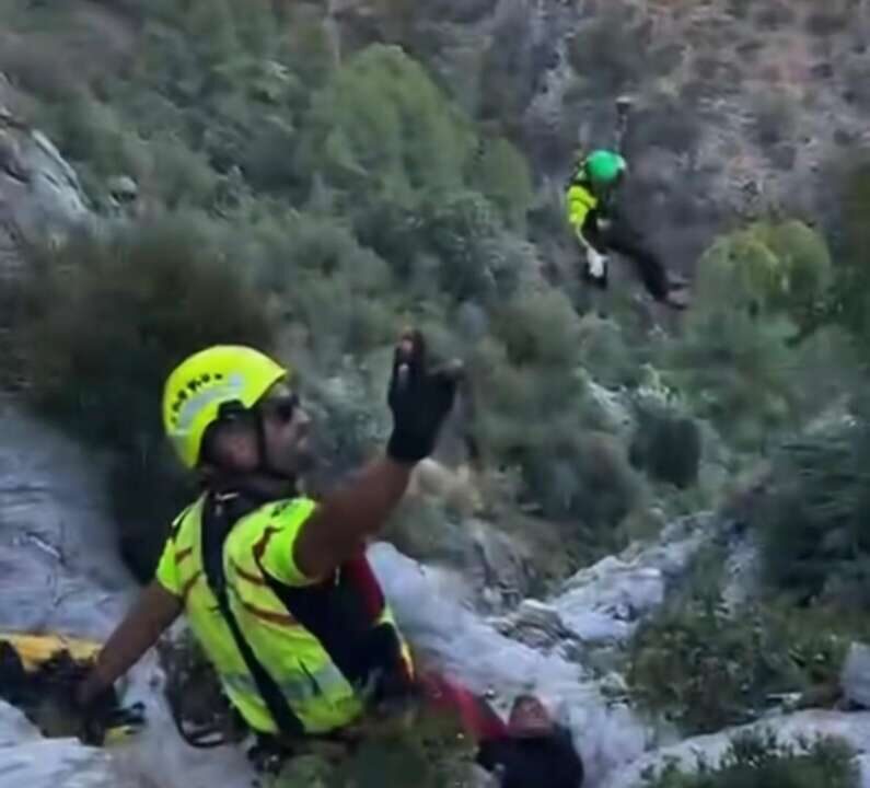 Rescatadas tres personas atrapadas en una zona de difícil acceso de Fanzara