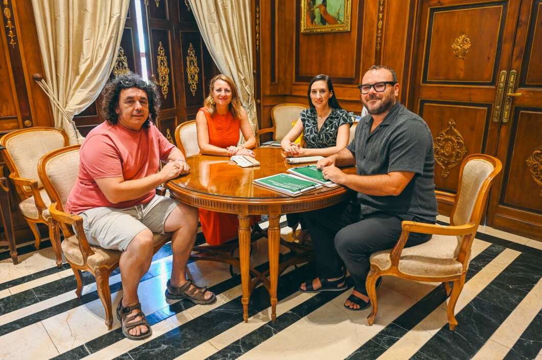 El Ayuntamiento y la Escuela de Diseño trabajarán para mejorar la ciudad