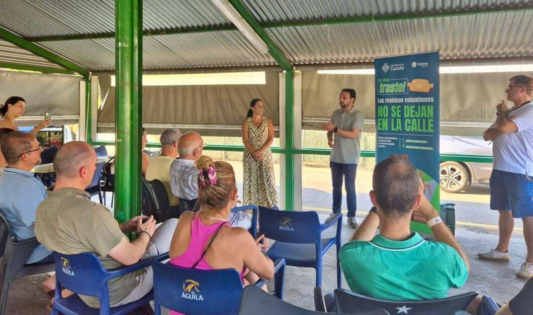 Castellón lleva la campaña 'No seas trasto' a la Marjalería