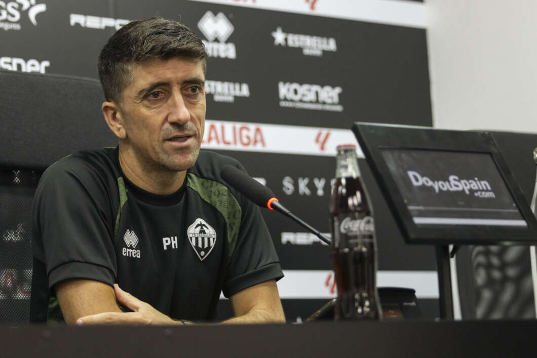 Pablo Hernández entrenador del CD Castellón