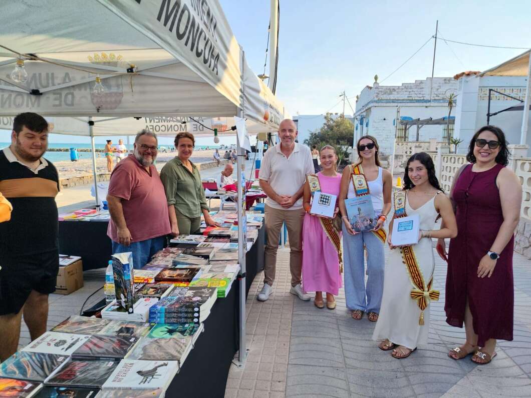Moncofa reúne a una veintena de editoriales en su Feria del Libro