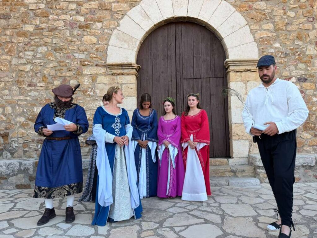 La Torre d’en Besora celebra Sant Bartomeu amb la Torre restaurada