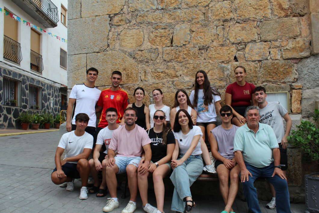 Diana Morant visita l’Alcúdia de Veo després de l’incendi de la Vall d’Uixó