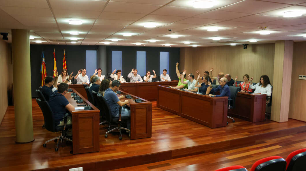 Onda aprueba por unanimidad impulsar la recuperación tras el incendio de la Vall d’Uixó