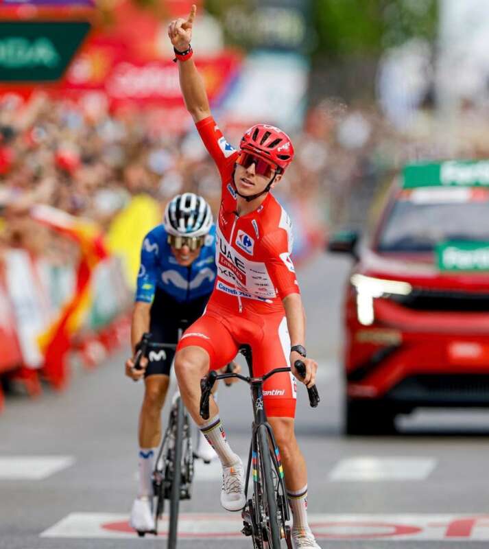La Vuelta: Pogačar gana la sexta etapa en Castellón tras un duelo épico con Enric Mas