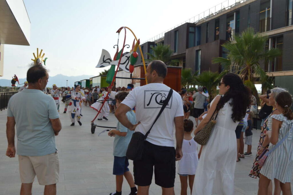 Vila-real viu l’eclipsi amb 300 persones al Centre de Tecnificació