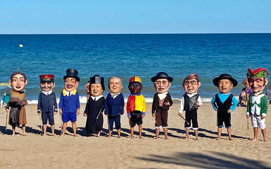 Vinaròs llena sus calles de ‘nanos’ en una jornada de tradición y cultura popular