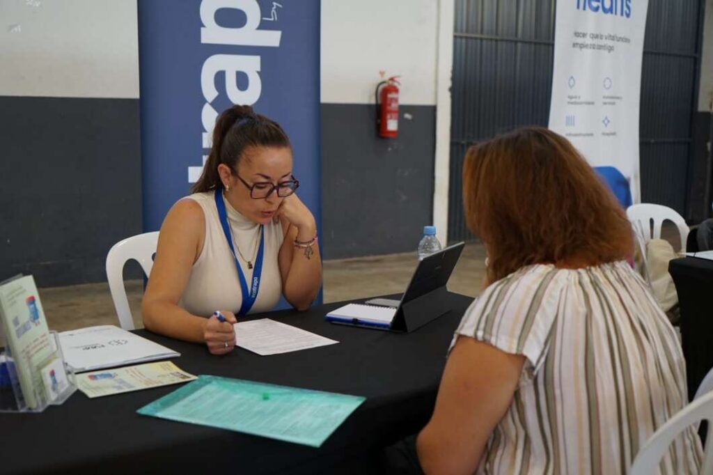Vall d’Alba reúne a 600 personas en una feria para impulsar el empleo