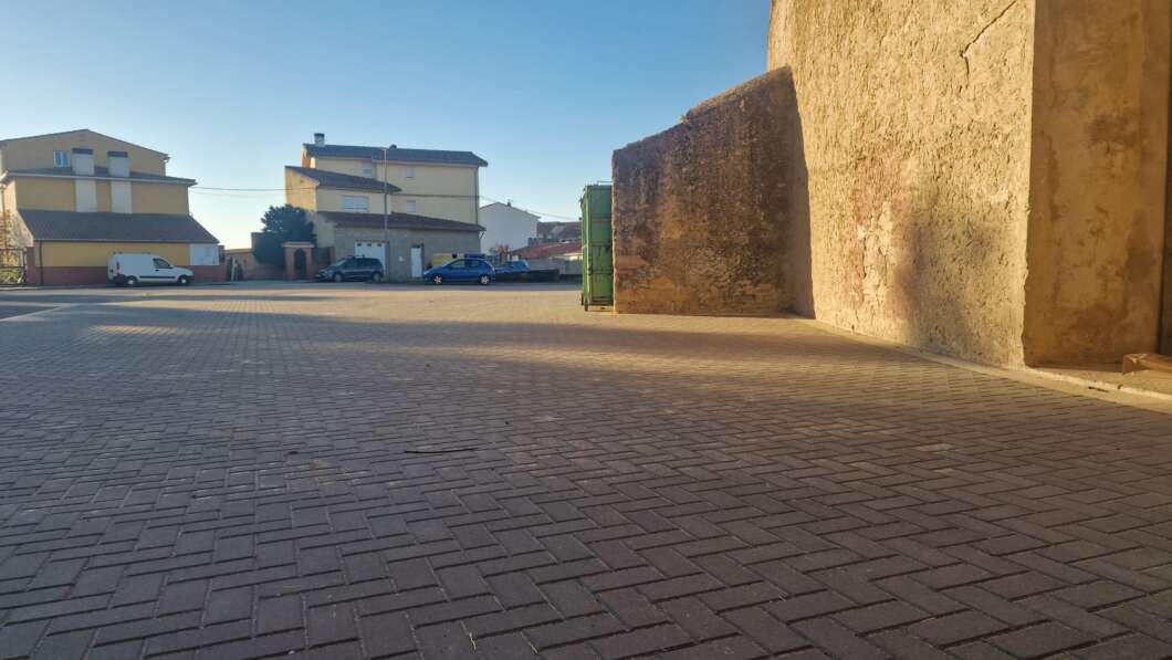 Vilafranca destina 24.000 euros a pavimentar els accessos de la plaça de bous