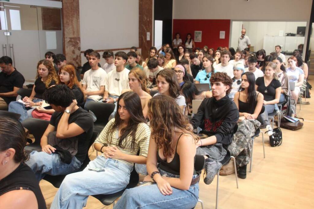 adComunica reúne en Castellón a expertos para analizar el valor de las tradiciones