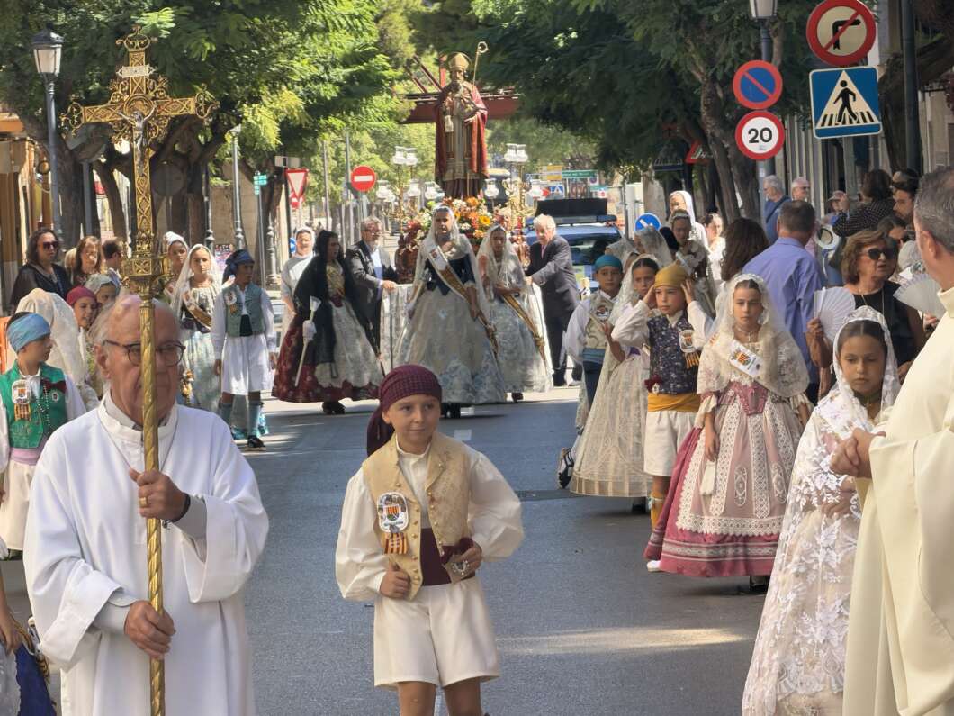 Benicàssim honra a Santo Tomás de Villanueva con una misa y procesión