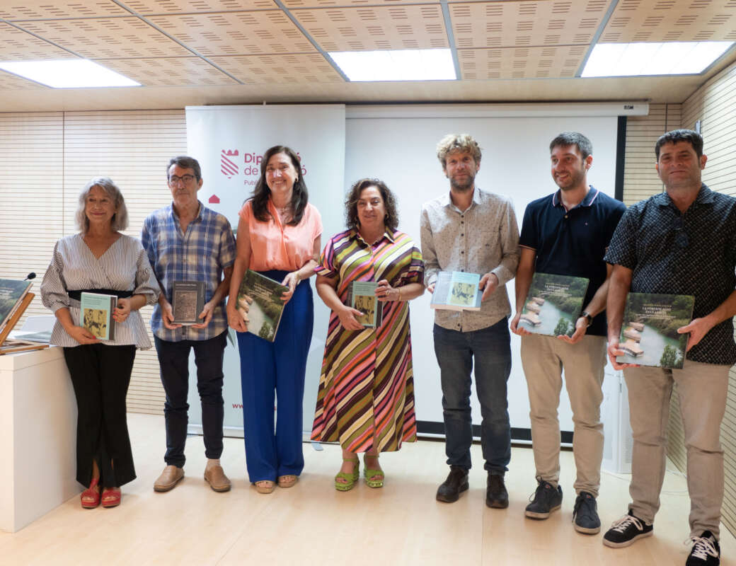 La Diputació i l’UJI amplien la Biblioteca de les Aules amb tres nous llibres