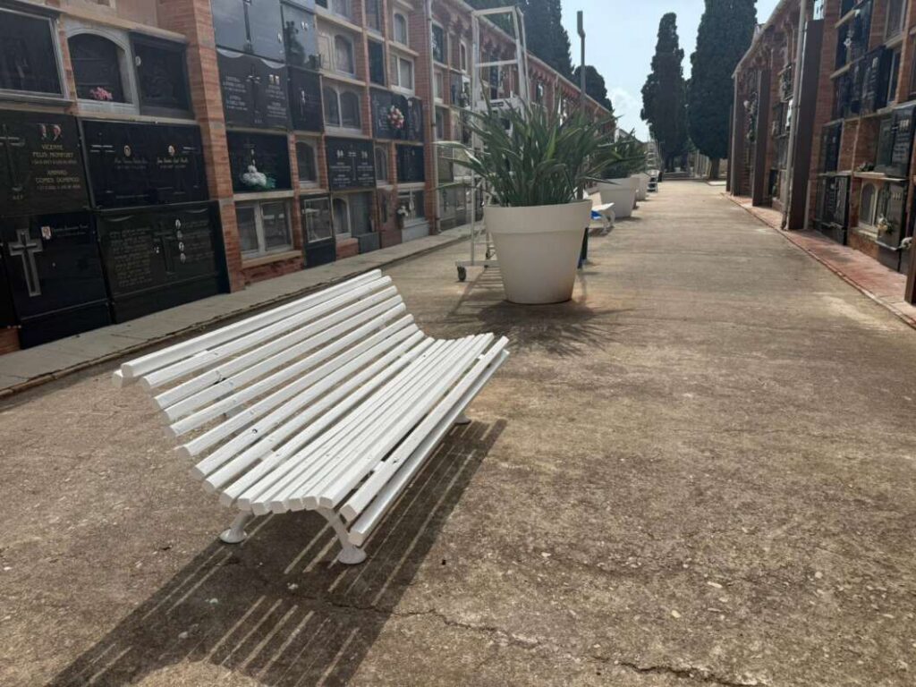 Burriana reforça i renova el cementeri municipal amb una inversió de 29.000 euros