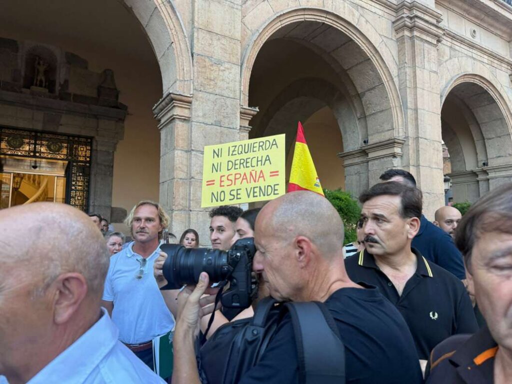 Castellón se moviliza en apoyo al pueblo ceutí