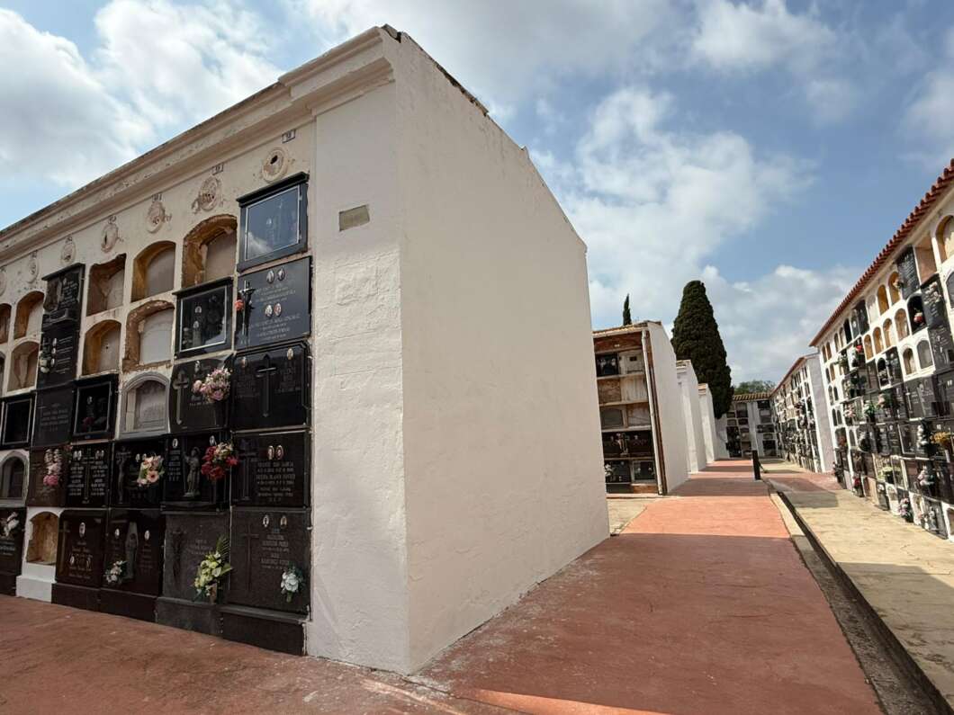 Burriana reforça i renova el cementeri municipal amb una inversió de 29.000 euros