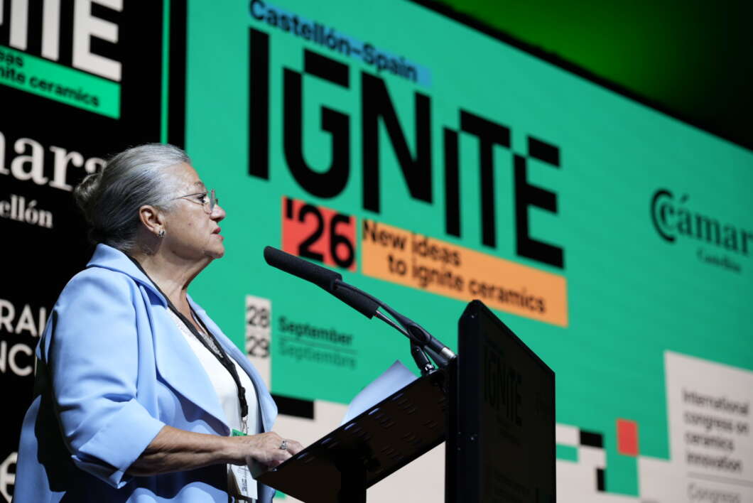Congreso Ignite acto inaugural presidenta Cámara de Castellón Lola Guillamón
