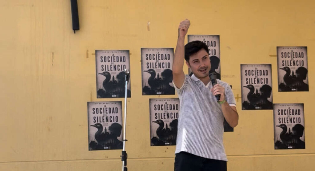 Escritor Diego Peris