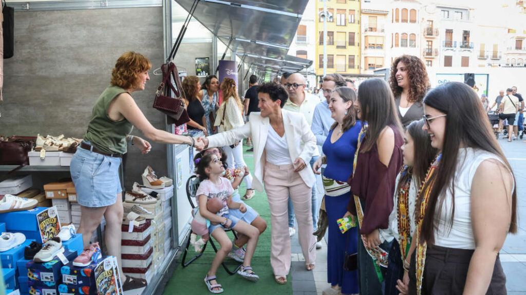 Onda inaugura la Fira de Sant Miquel con 36 expositores