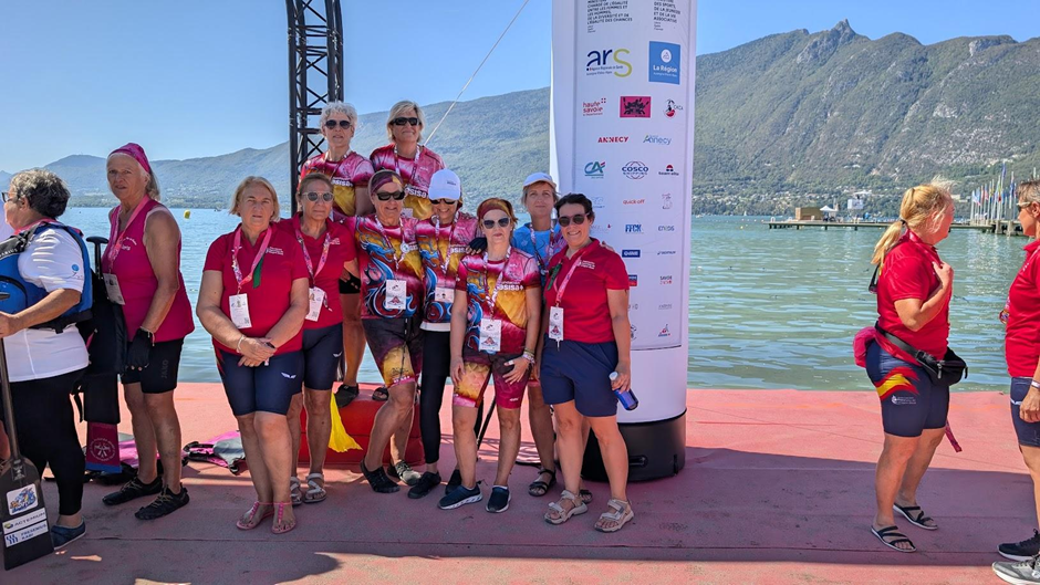 Nueve palistas de Castellón brillan en el Mundial de Dragon Boat de Francia