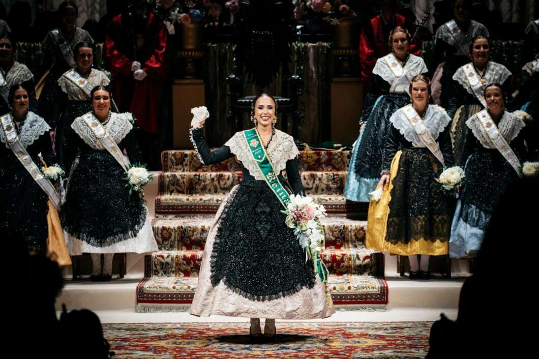 Imposición de Bandas María Collados