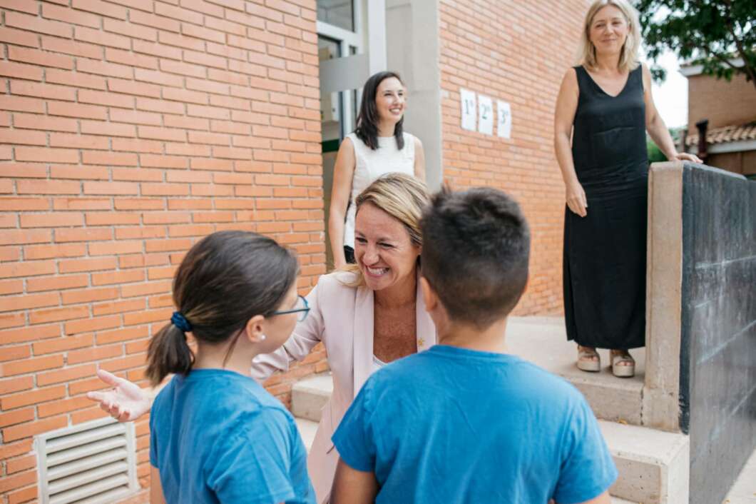Inicio de curso en Castelló en CEIP Sanchis Yago con alcaldesa y concejala de Educación