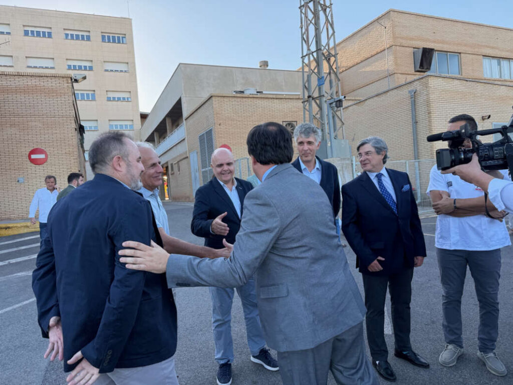 Visita de los terrenos del nuevo Hospital General