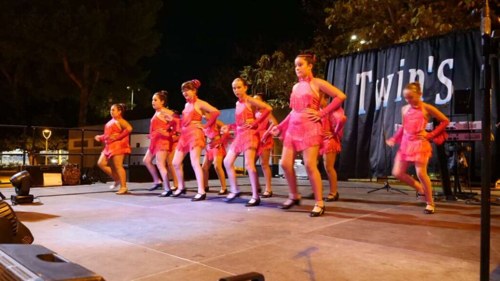 1.600 persones celebren el Macrosopar de Vila-real