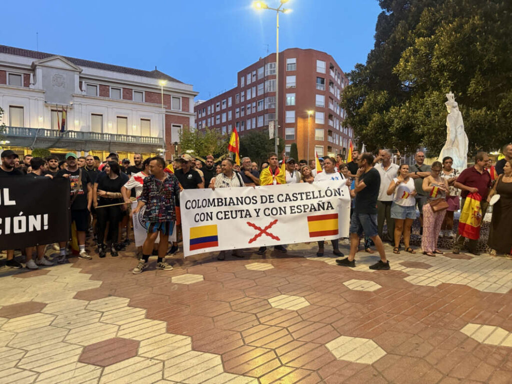 Castellón se moviliza en apoyo a Ceuta. Plaza Mª Agustina