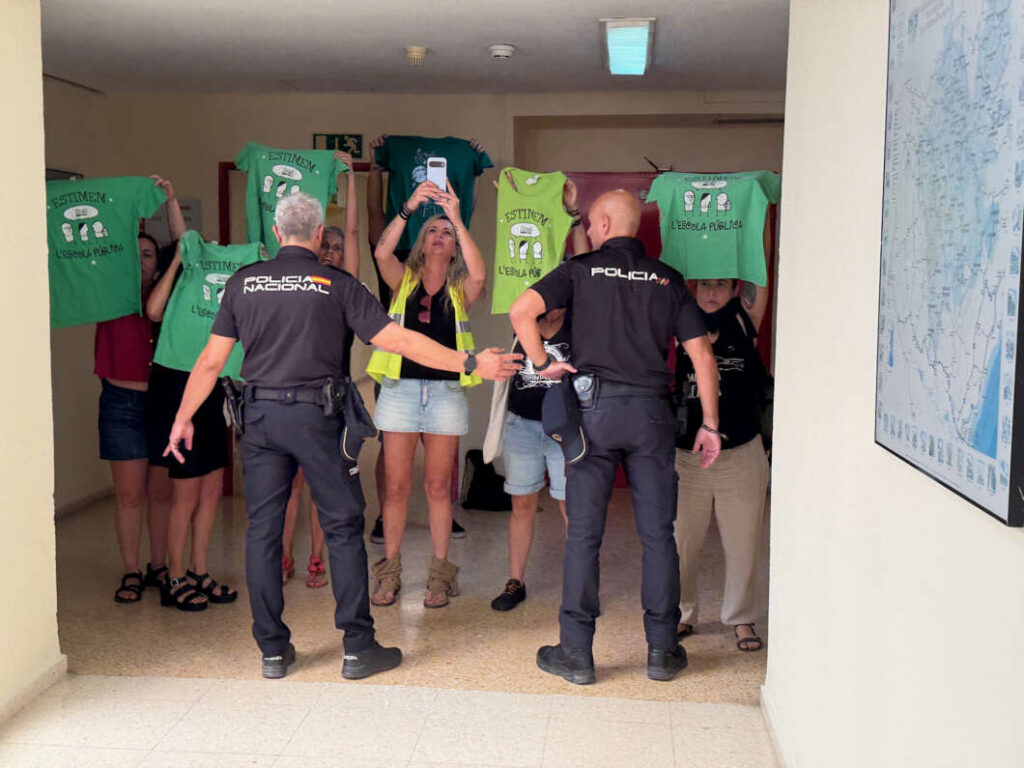 Manifestantes. presentación nuevo Hospital General de Castellón