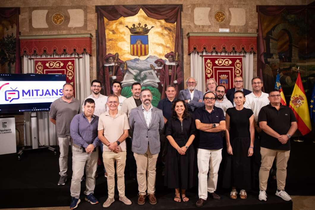 asamblea general de la asociación de medios digitales Mitjans