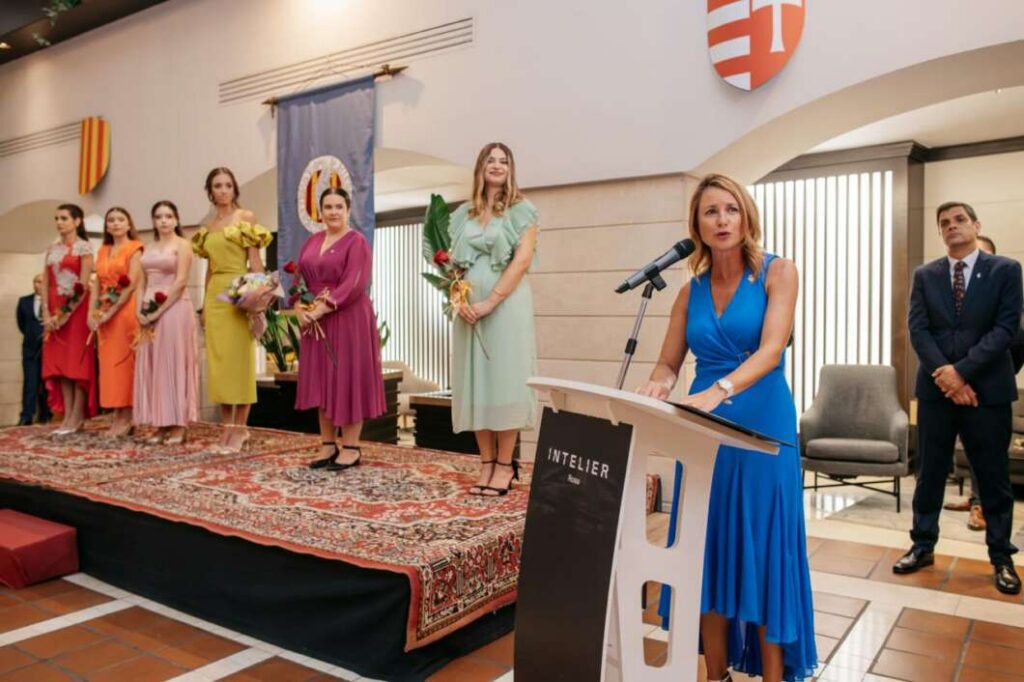 Presentación de Raquel Guillem, na Violant d'Hongría 2027