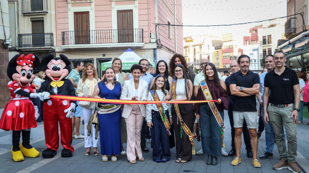 Onda inaugura la Fira de Sant Miquel con 36 expositores