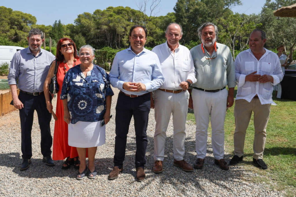 Pérez Llorca sitúa la bajada de impuestos como motor de empleo e inversión