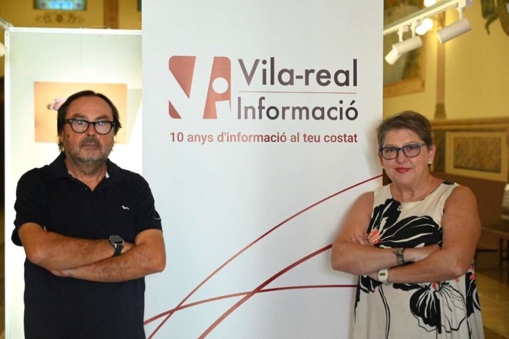 Ximo Tirado y Esperanza Molina. Bodeguilla Vila-real Informació festes Mare de Déu de Gràcia 10926