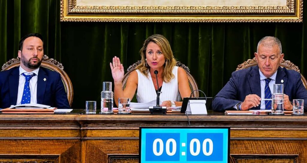 Carrasco insiste en el pleno de Castellón: «Lo de Ceuta fue una invasión»