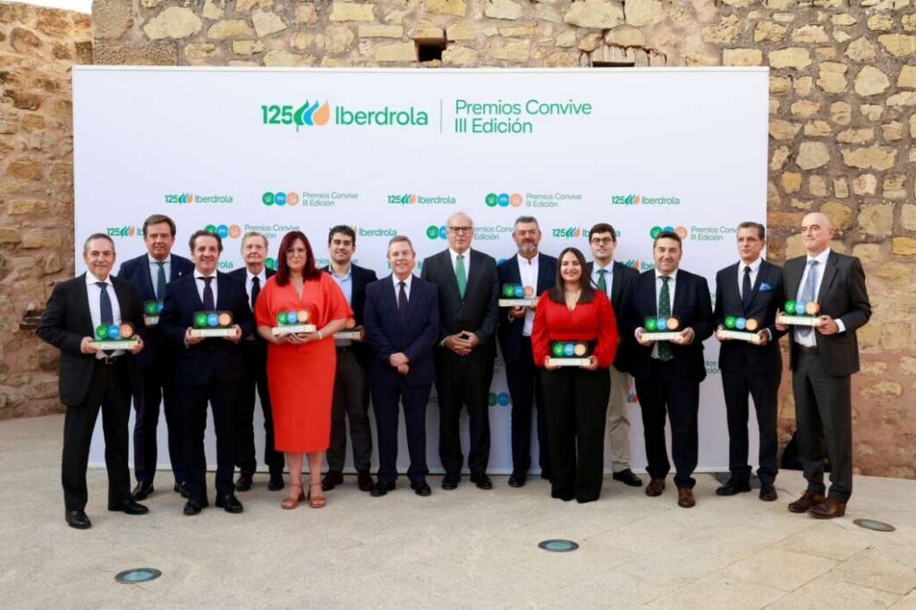 Iberdrola reconoce diez iniciativas que transforman el medio rural