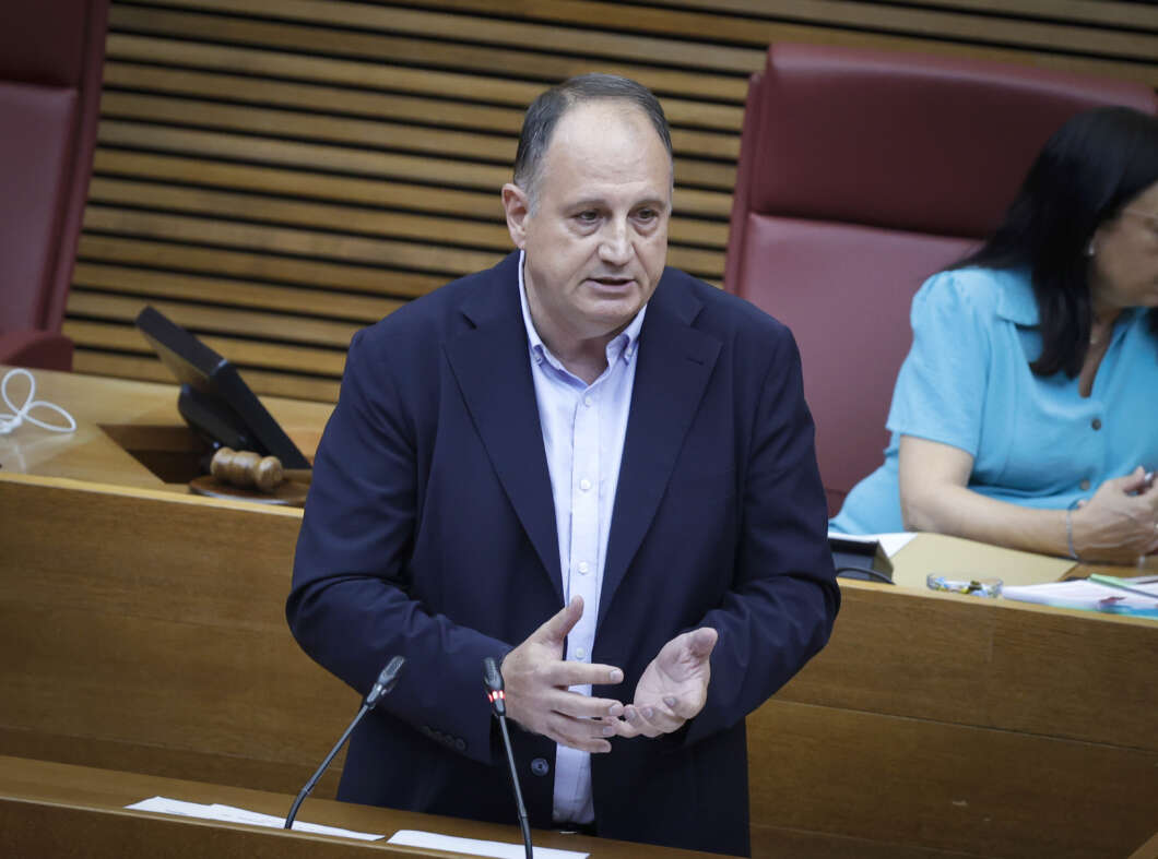Aguilella reclama un plan urgente para impulsar la cerámica