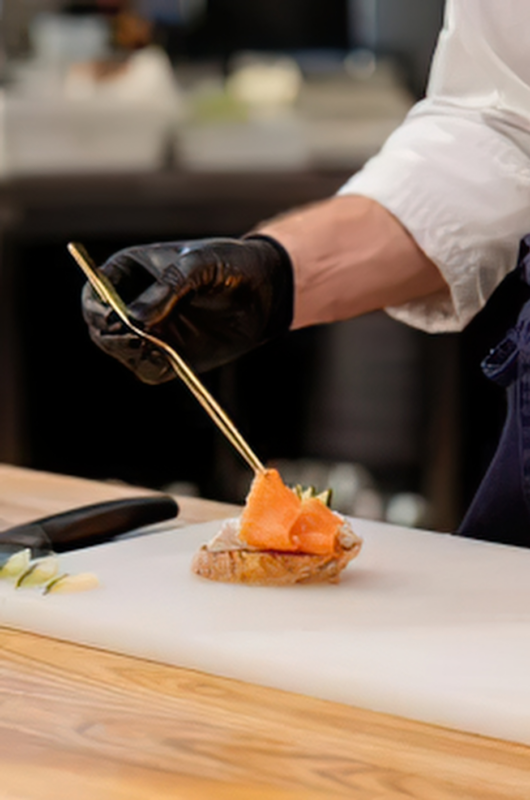 Sanidad forma a los restaurantes en buenas prácticas para reforzar la seguridad alimentaria